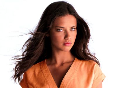 Adriana Lima :     